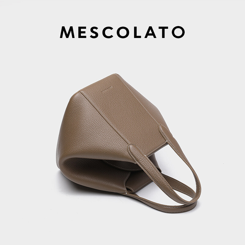 Commuter Bucket Bag