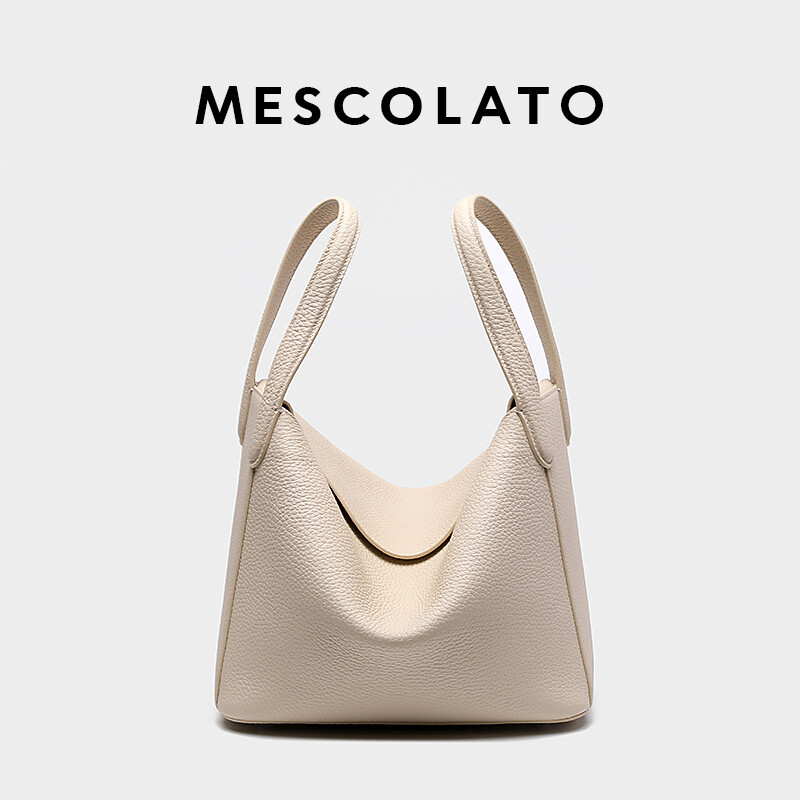 Commuter Bucket Bag