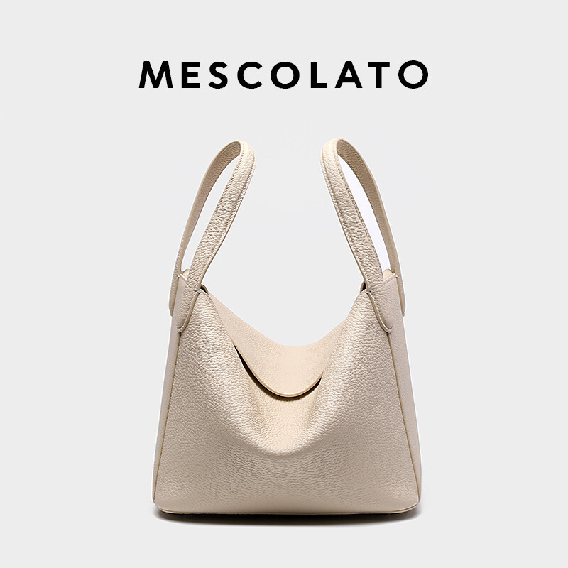 Commuter Bucket Bag