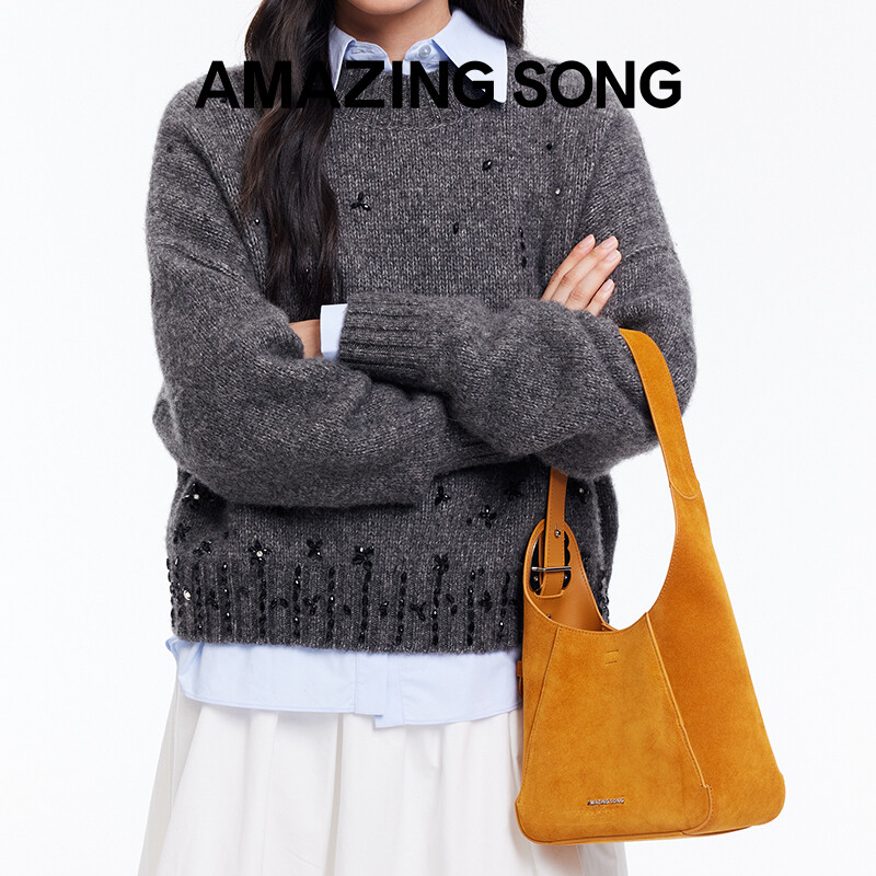 Flat Bucket Bag