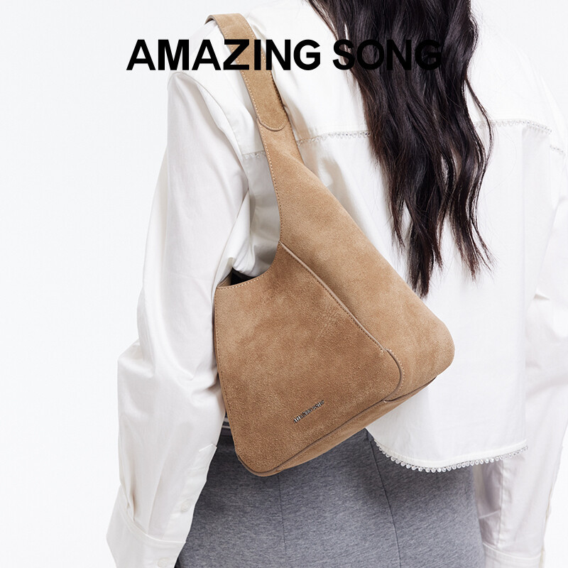 Flat Bucket Bag