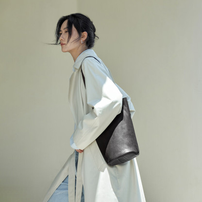 YU Water Bucket Bag