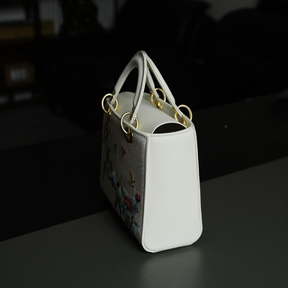 Su Embroidery Bag