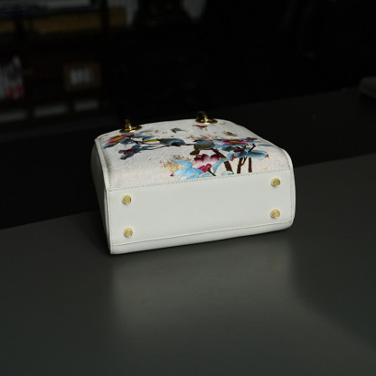 Su Embroidery Bag