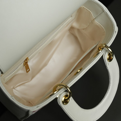 Su Embroidery Bag