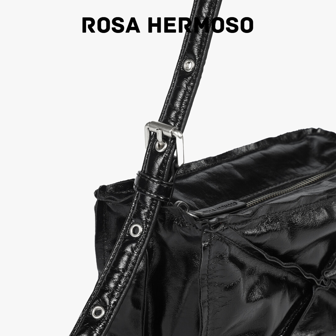 Quarter Messenger Bag