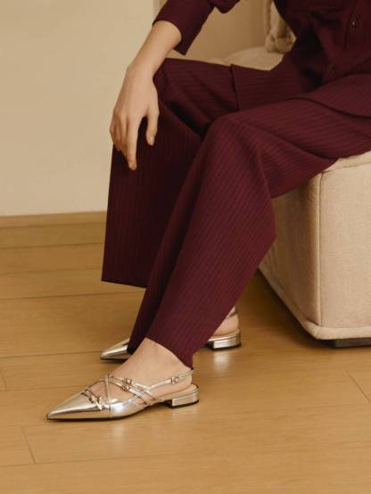 SIA Flat Sandals