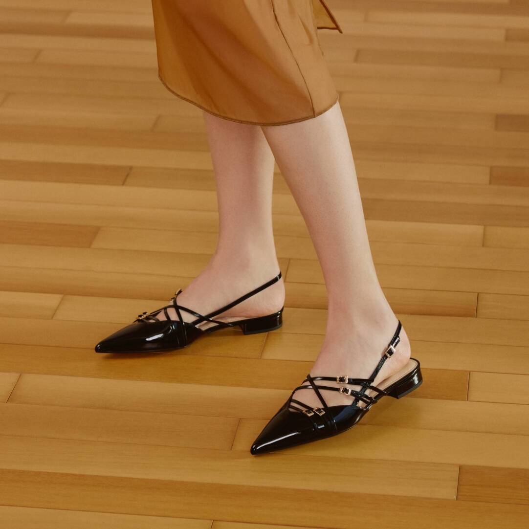 SIA Flat Sandals