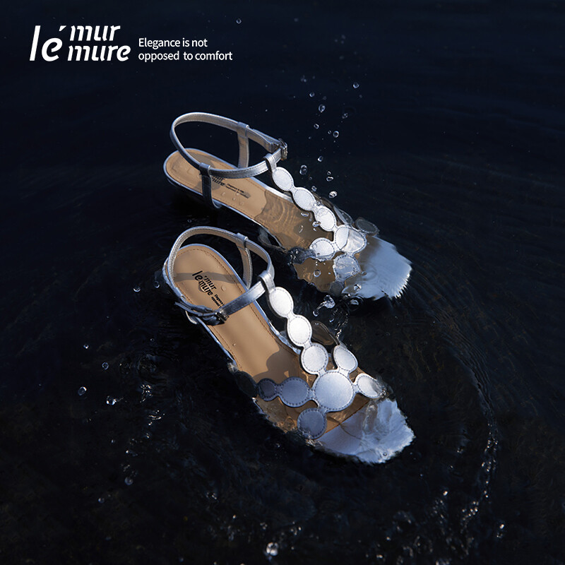 Burnt-Flower Art Sandals
