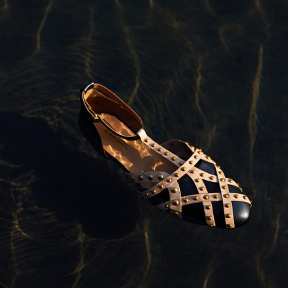 Metallic girl sandals