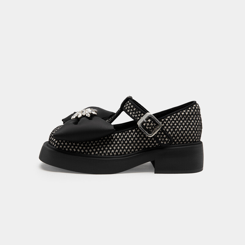 Flower Rhinestone Mary Jane shoes