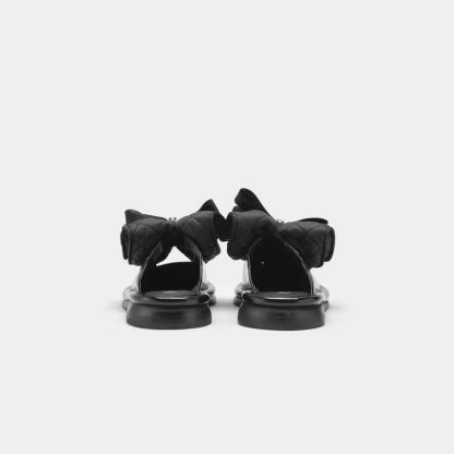 Korean-style sweet sandals