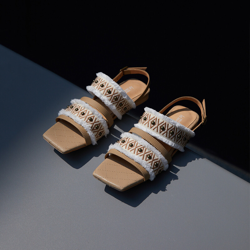 Roman checkered sandals