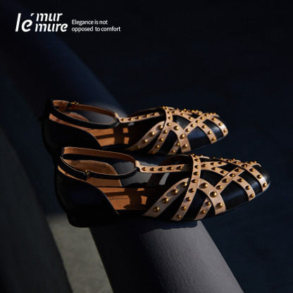Metallic girl sandals