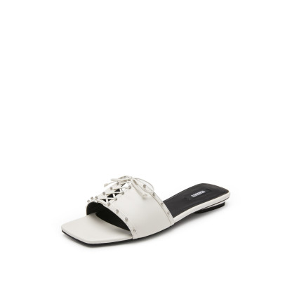 Diva Flat Sandals