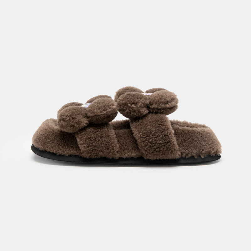 Sweet faux fur sandals