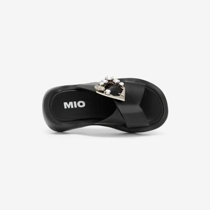Round-toe rhinestone slide sandals