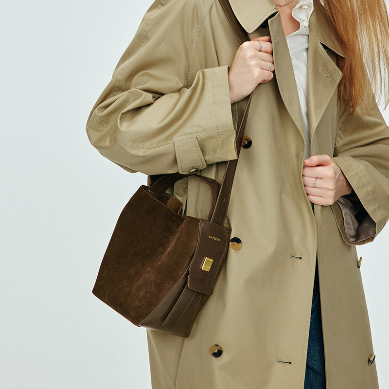Ticket Fortune Bucket Bag