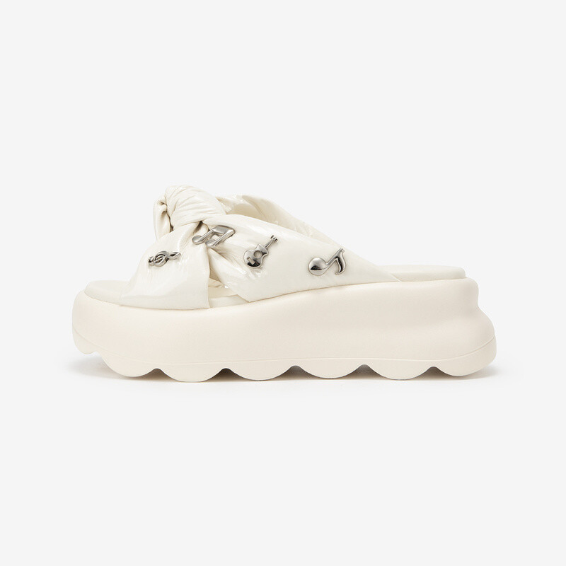Casual slide sandals