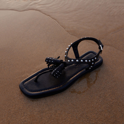 Folk-style tassel sandals