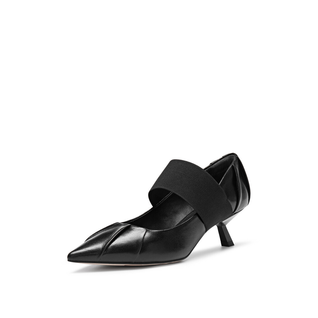 Croissant Mary Jane Heels