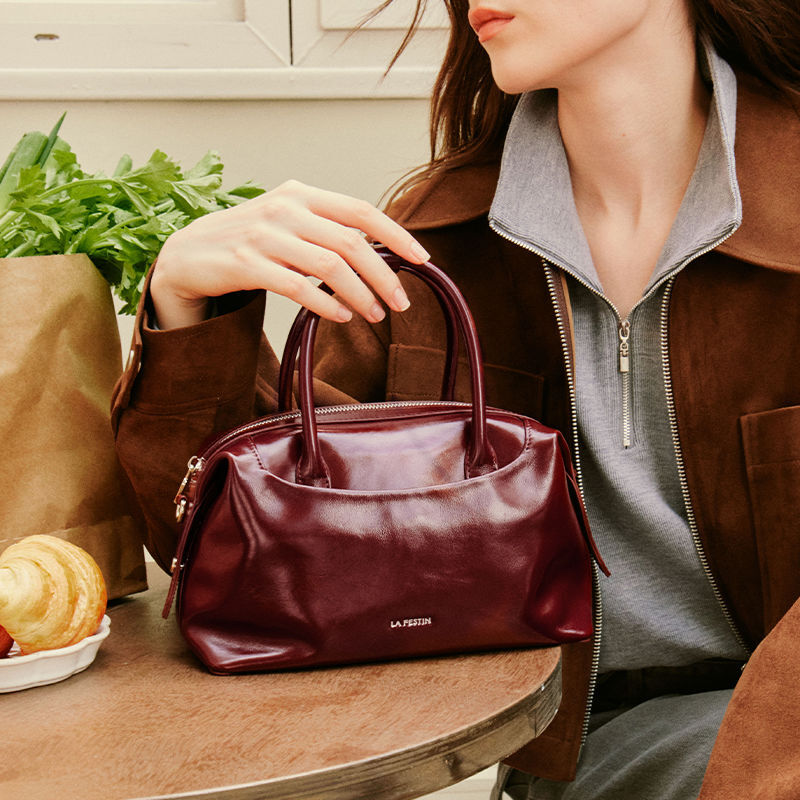 Drooping Ear Bag
