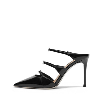 Queen of Spades Heels