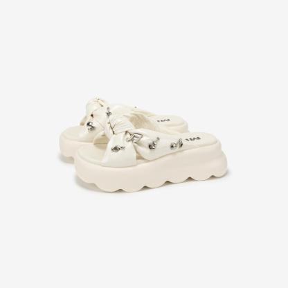 Casual slide sandals
