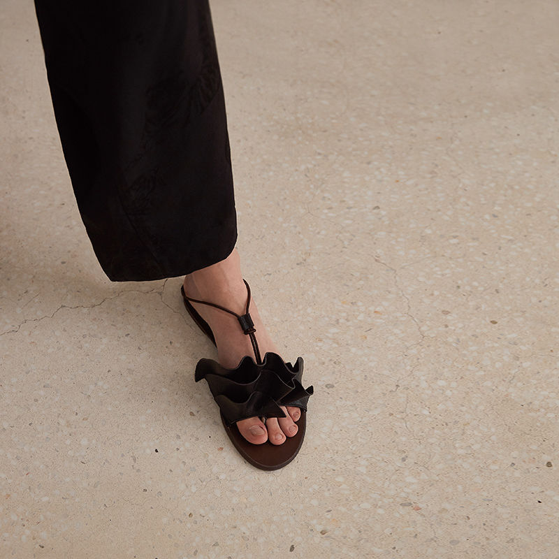 Buckwheat Flip-Flop Sandals