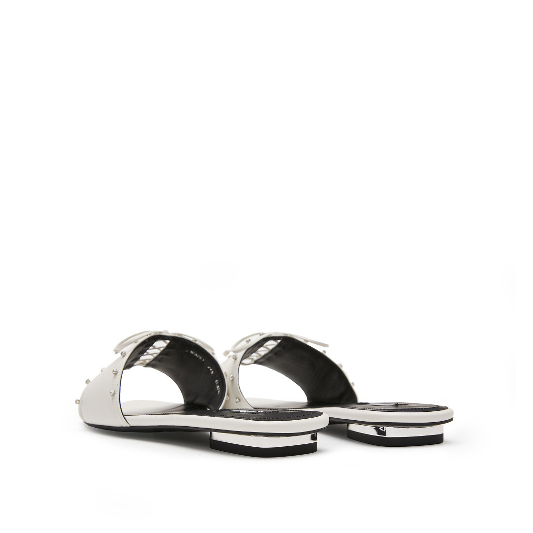Diva Flat Sandals