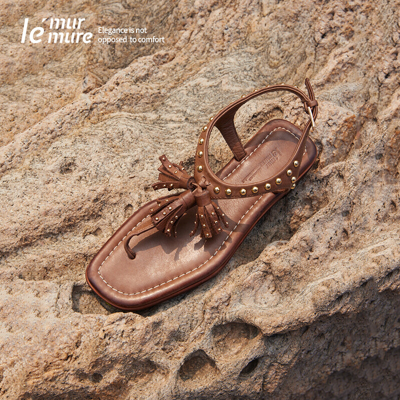 Folk-style tassel sandals