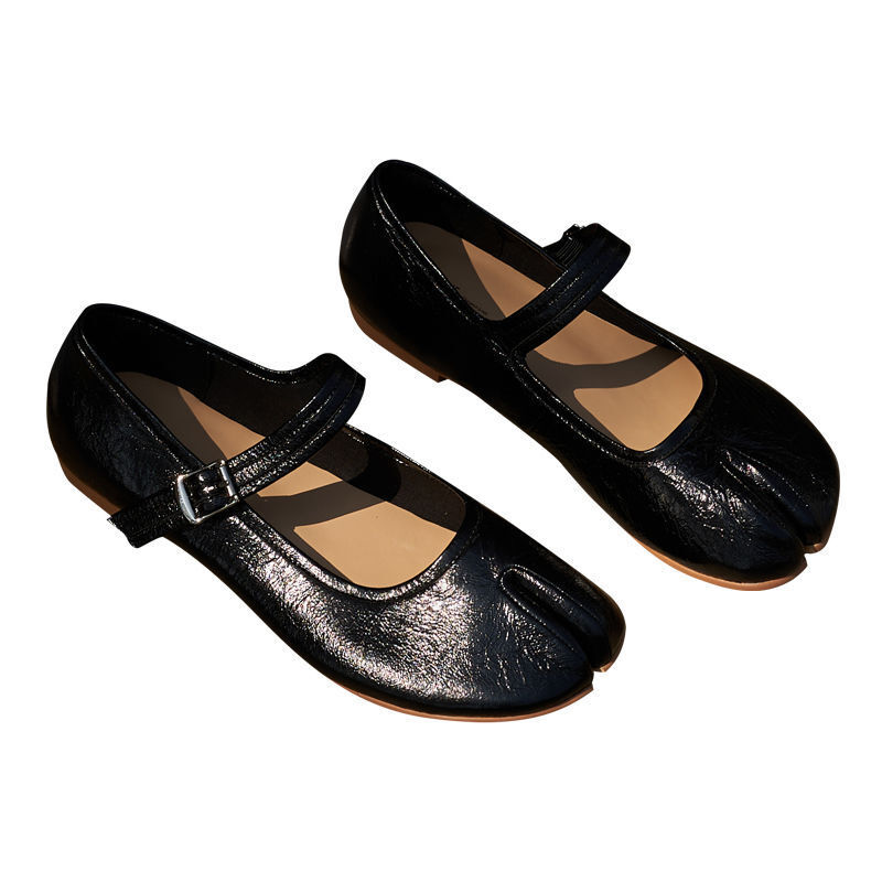 Brigid Mary Jane split-toe shoes