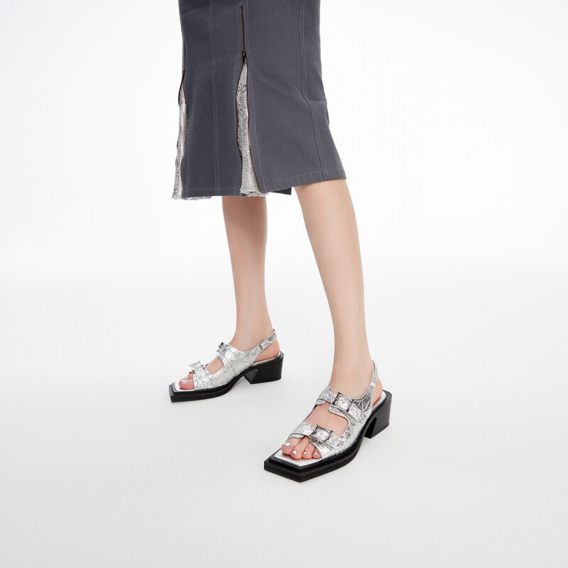 Square toe stitch double buckle