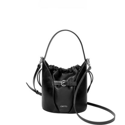 Crispy Petal Bucket Bag