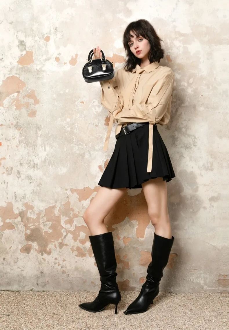 Retro Black Handbag