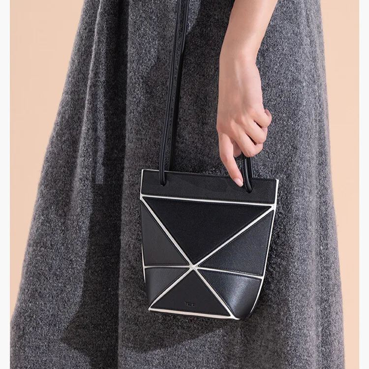 FACET Foldable Drawstring Bag