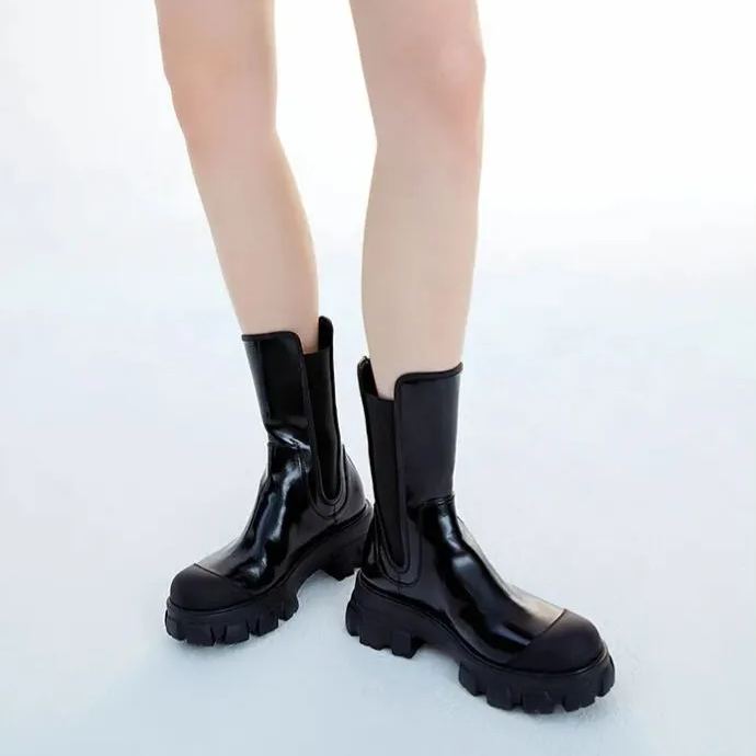  Chelsea Chunky Boots