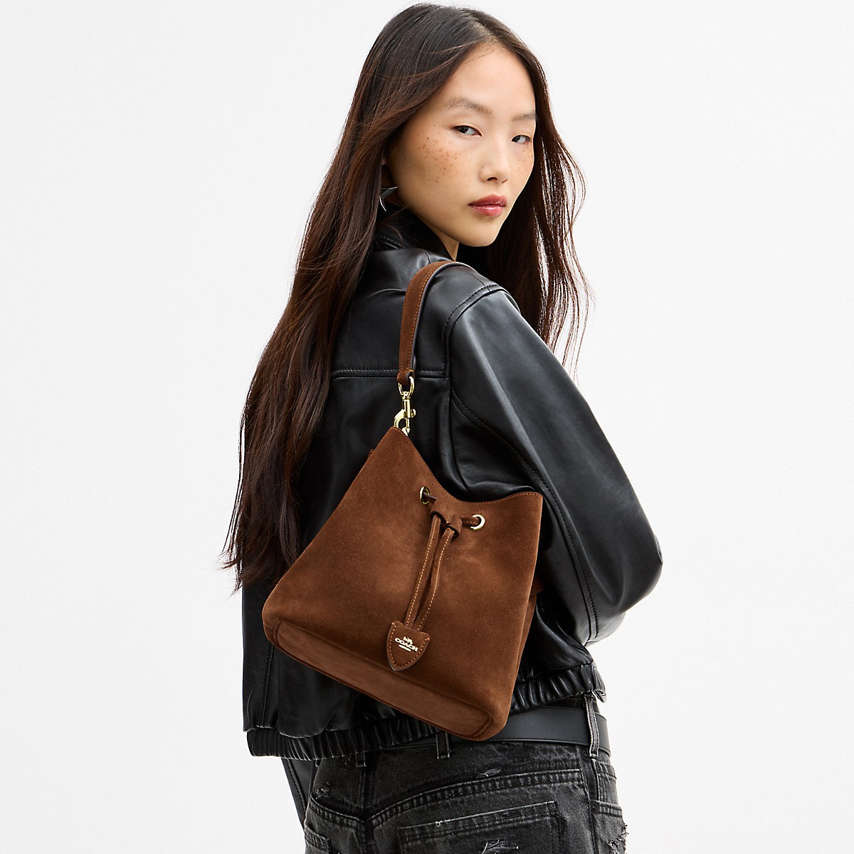 [U] COACH ROWAN BUCKET BAG, SUEDE/GOLD/WARM BROWN, CFP33-IMWBR (UC19)