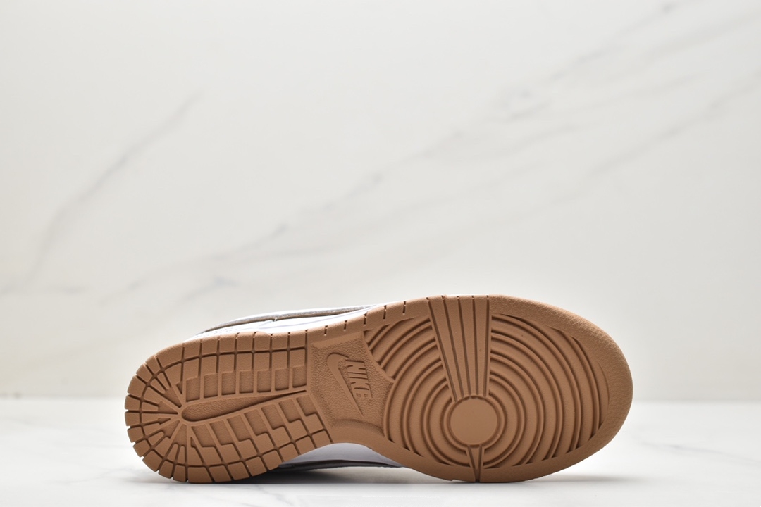 【新作発売】♪超入手困難Louis Vuitton x Nike Air Force1 ナイキ ルイ ヴィトン ジョイント シューズ