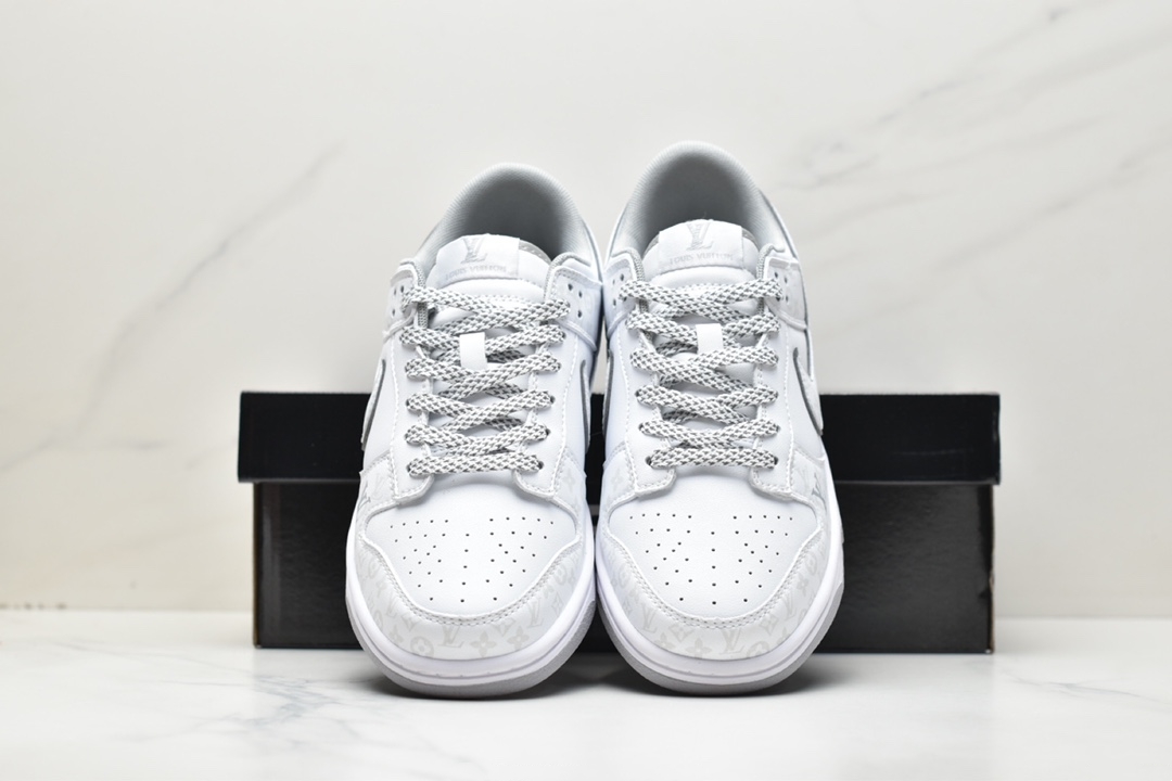 【新作発売】♪超入手困難Louis Vuitton x Nike Air Force1 ナイキ ルイ ヴィトン ジョイント シューズ ホワイトグレー