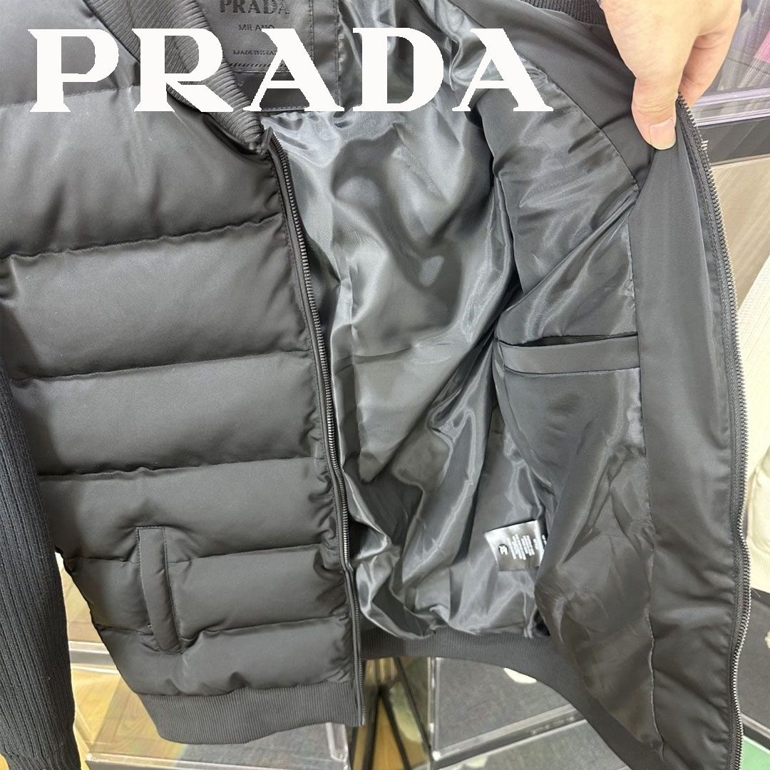 【PRADA】  ダウンジャケット
