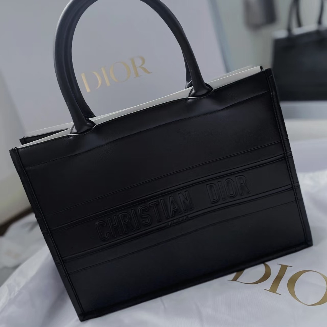 【DIOR直営】セール価格！BOOK TOTE レザー ミディアム