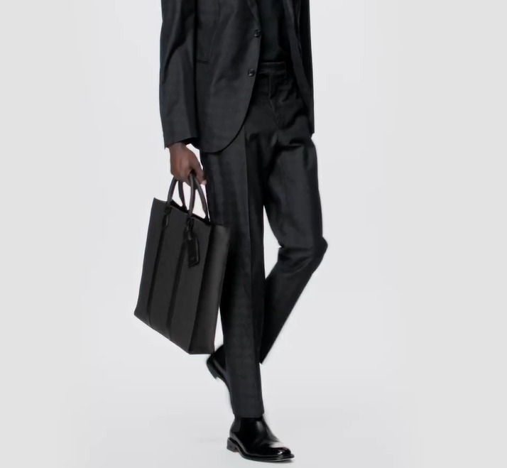 【メンズに大人気】Louis Vuitton　サックプラ　トートバッグ