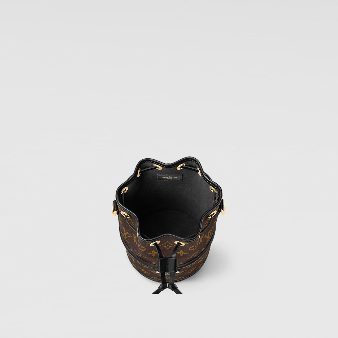 バケツ型で物が取り出しやすい！ LouisVuitton ショルダーバック