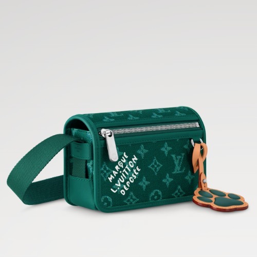 【肉球チャームが可愛い♪】Louis Vuitton ショルダーバッグ