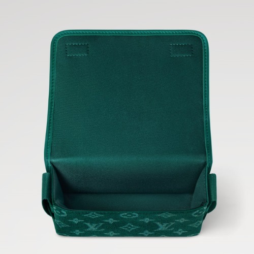 【肉球チャームが可愛い♪】Louis Vuitton ショルダーバッグ