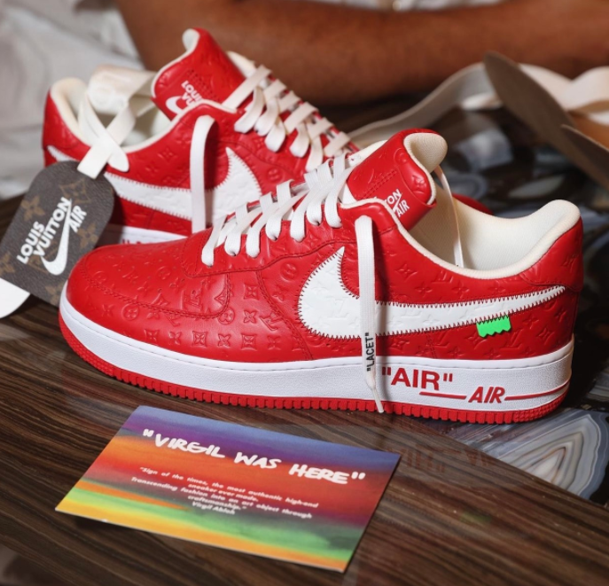 【新商品発売】【今年の新商品】The Louis Vuitton x Nike Air Force 1【本物保証】【代金引換】七色