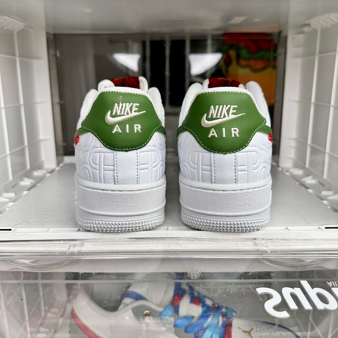 ナイキ エアフォース1 07 NIKE AIR FORCE 1 ’07 "YEAR OF THE SNAKE" SAIL/JADE HORIZON-LIGHT BONE HV5979-130