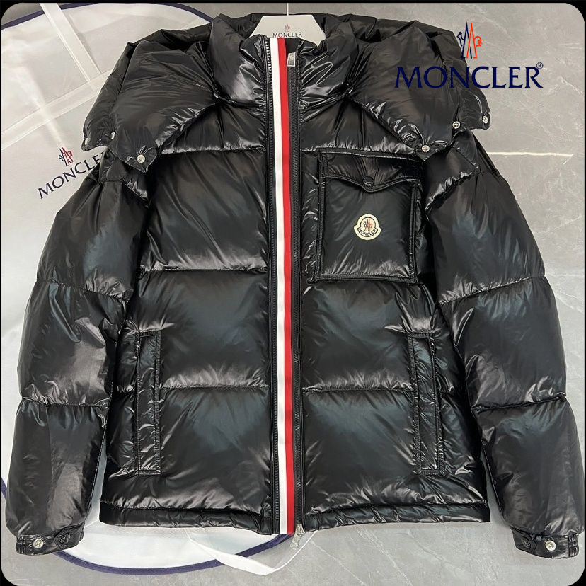 【公式認定ストア】MONCLERモンクレール 定番ダウンコート 限定発売中！多くの著名人やセレブに愛用されています! 爆買い！即完売必至 MONTBELIARD「三色ストライプジッパー」(さんしょくストライプジッパー)