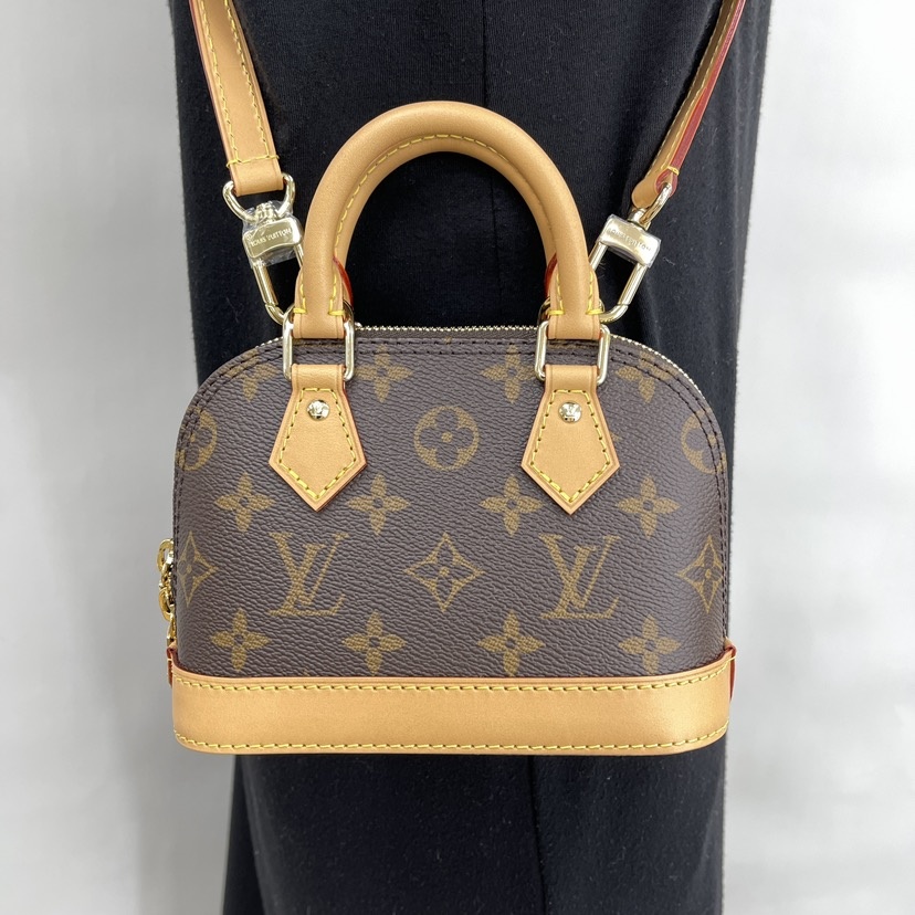 ★LOUIS VUITTON★ M82717 ナノ アルマ